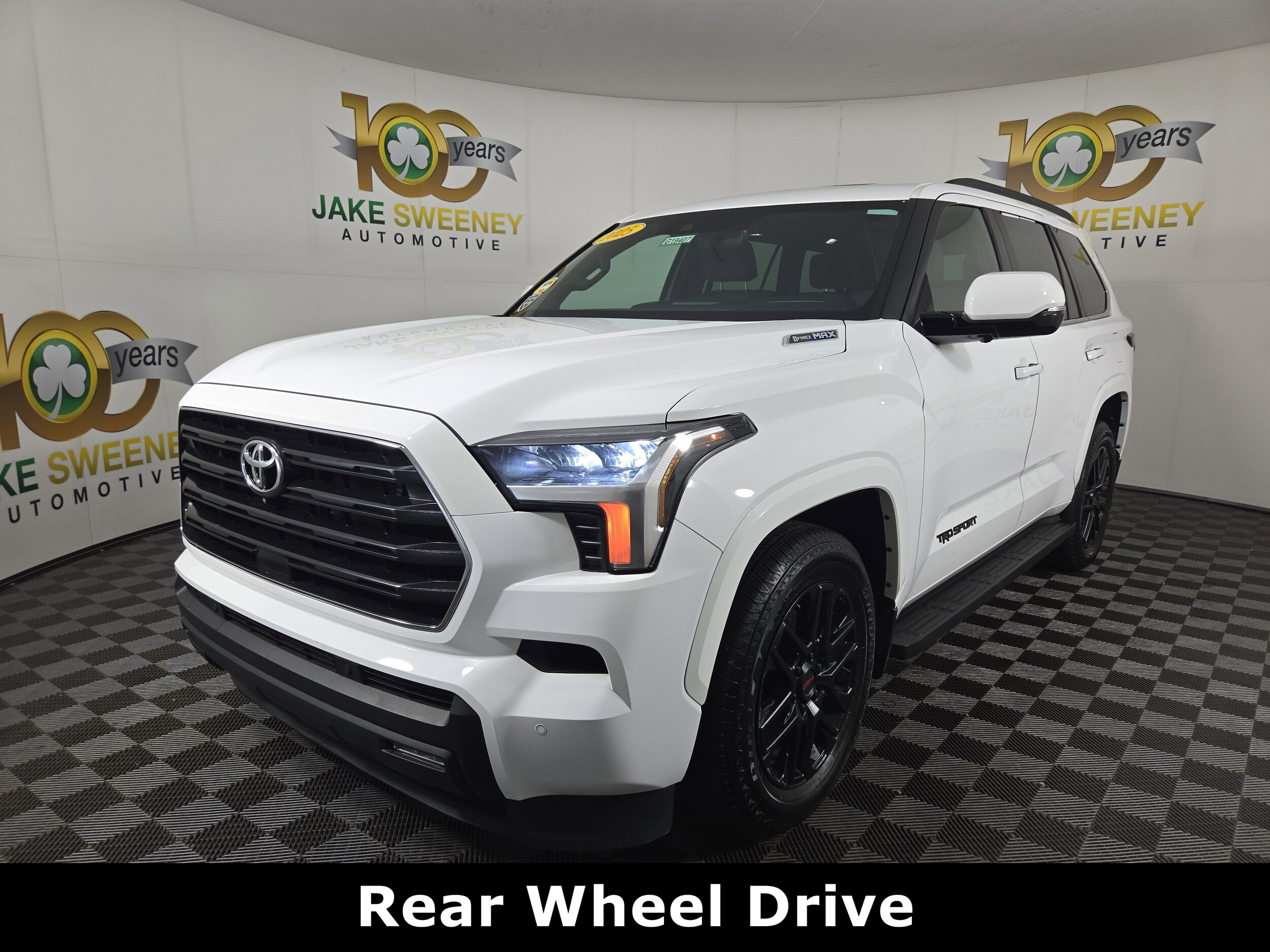 2025 Toyota Sequoia SR5 photo 3