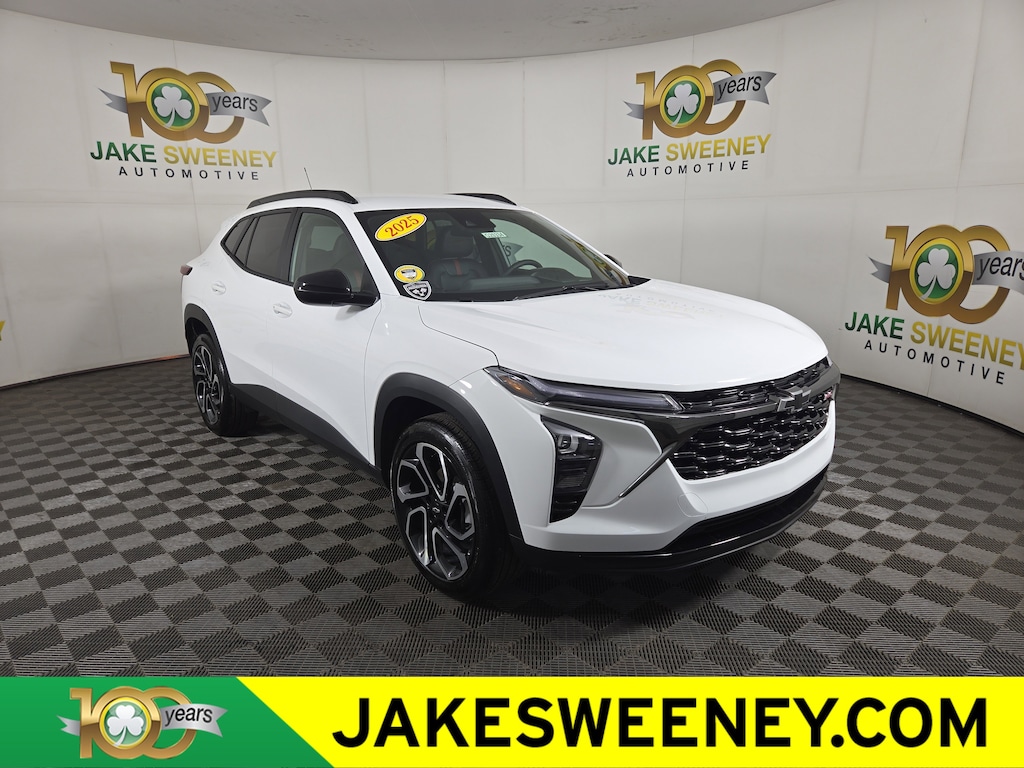 Used 2025 Chevrolet Trax 2RS SUV