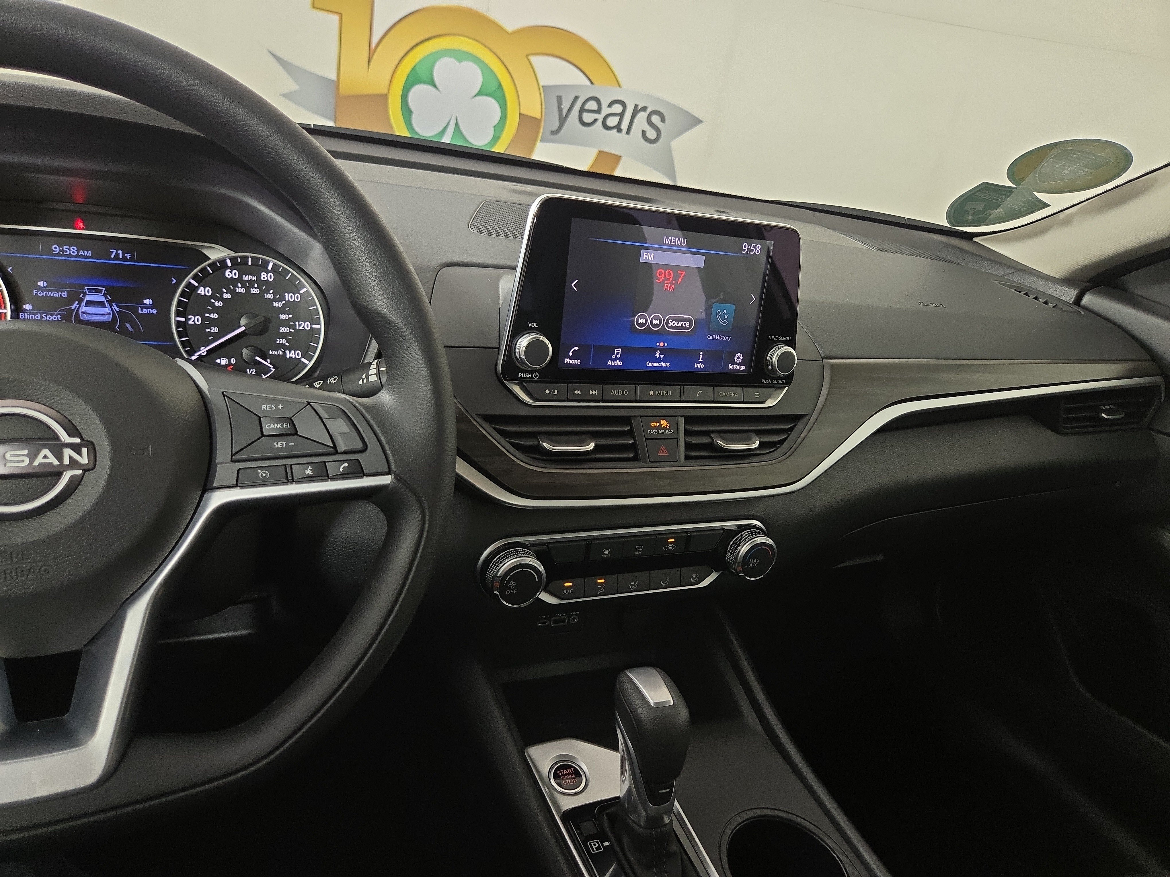 2025 Nissan Altima SV - Photo 23