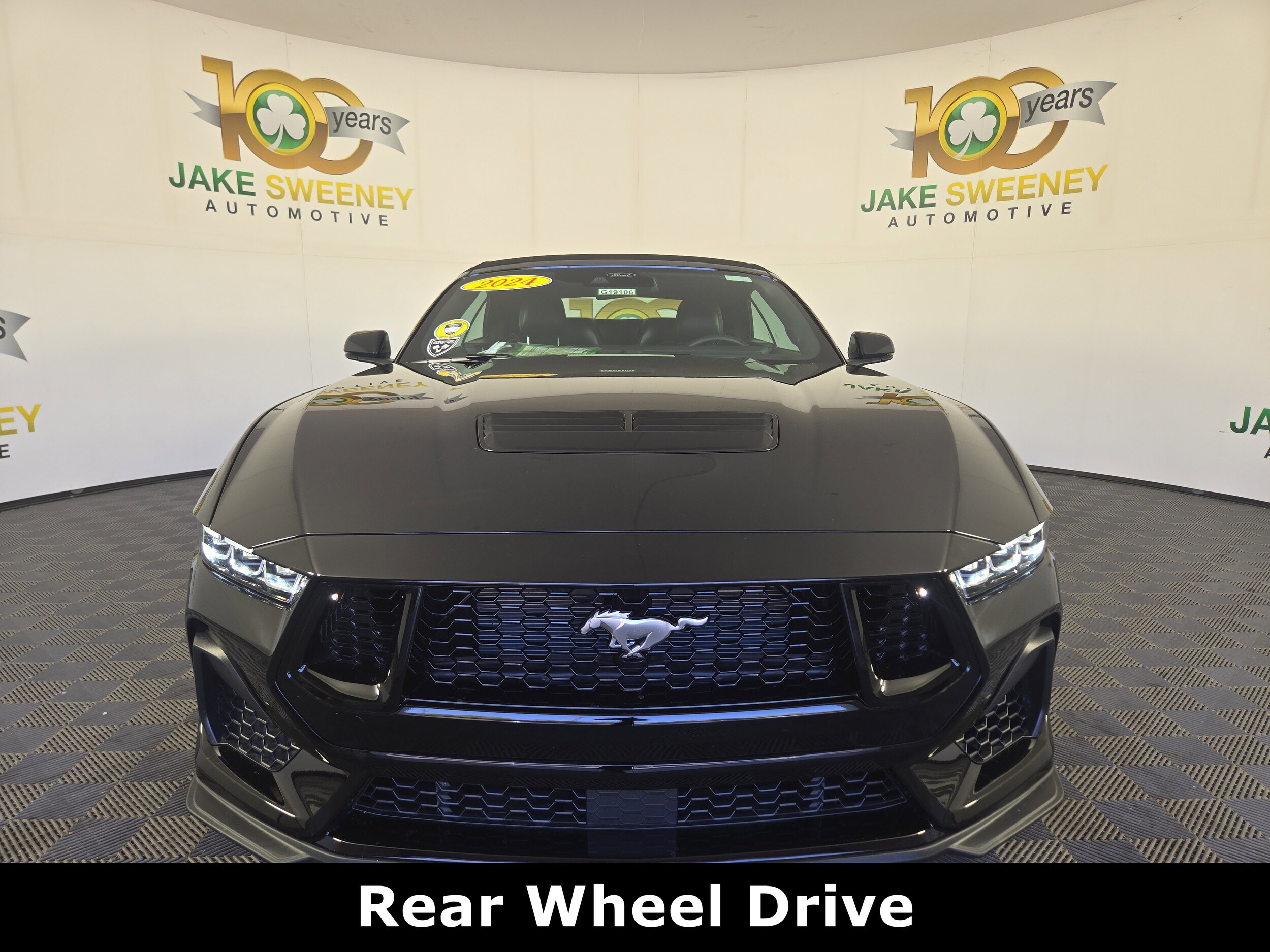 2024 Ford Mustang GT Premium Convertible photo 2