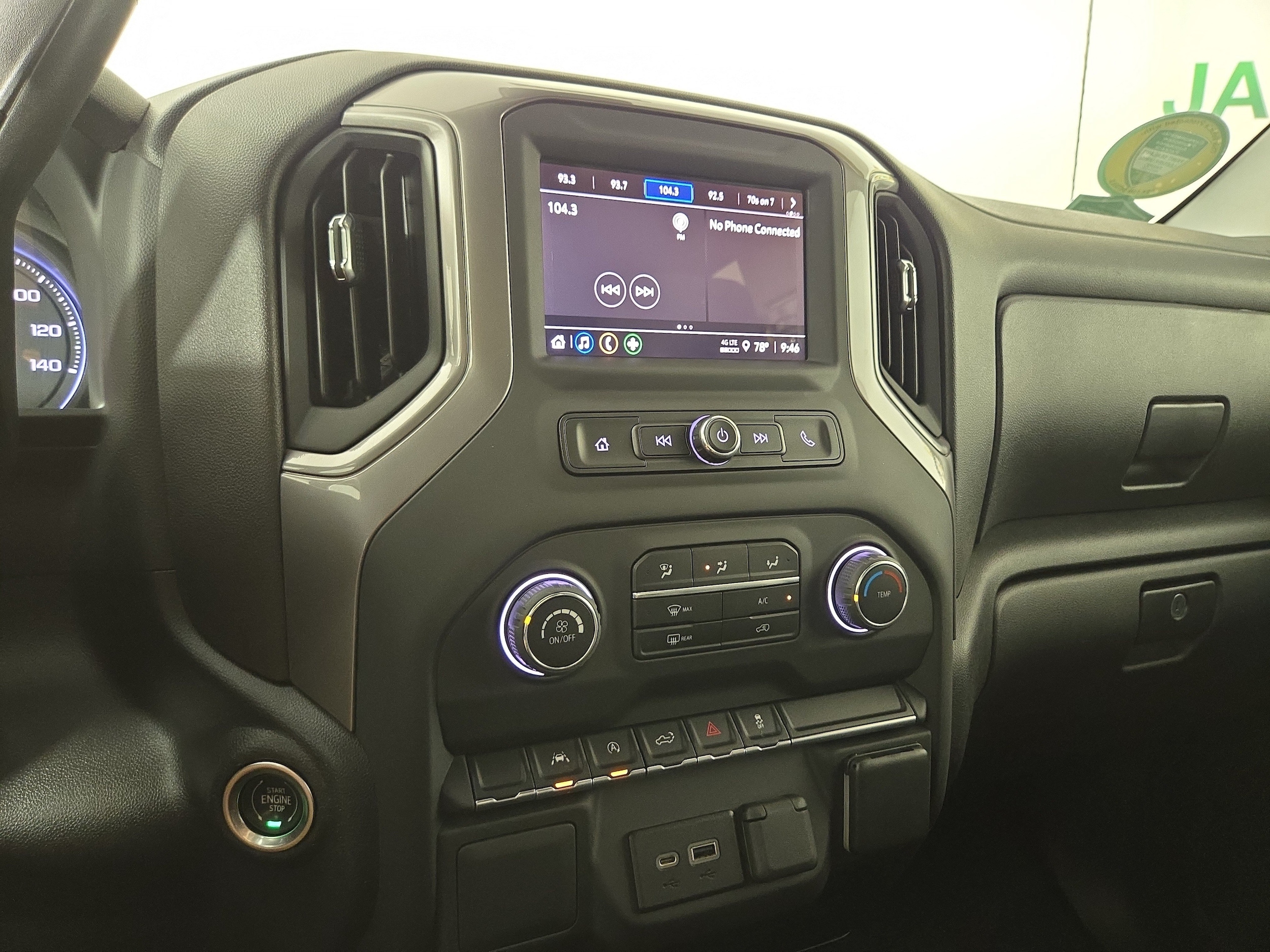 2022 Chevrolet Silverado 1500 Custom - Photo 21