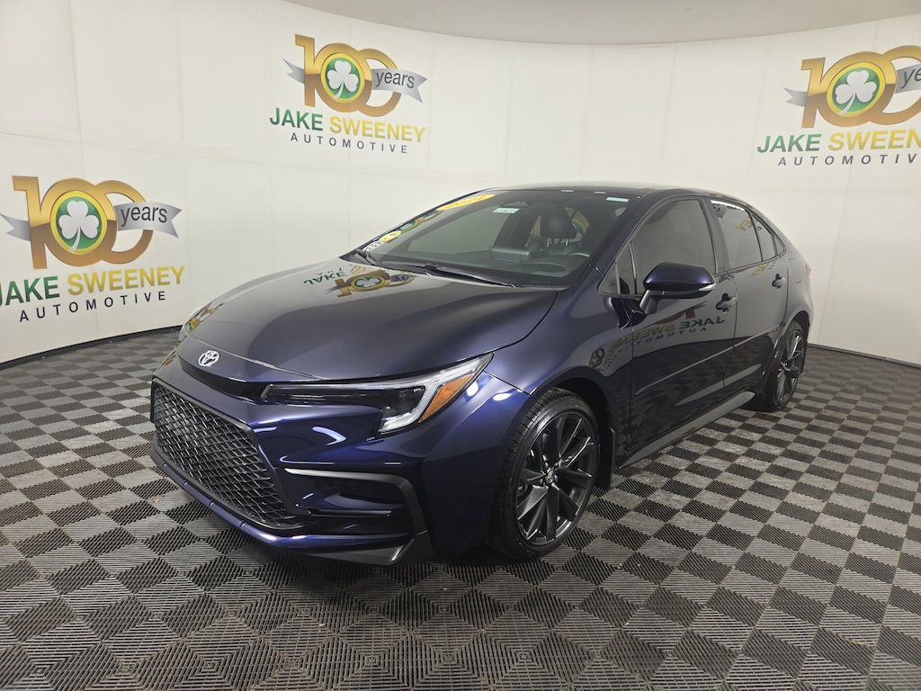 Used 2024 Toyota Corolla SE Sedan