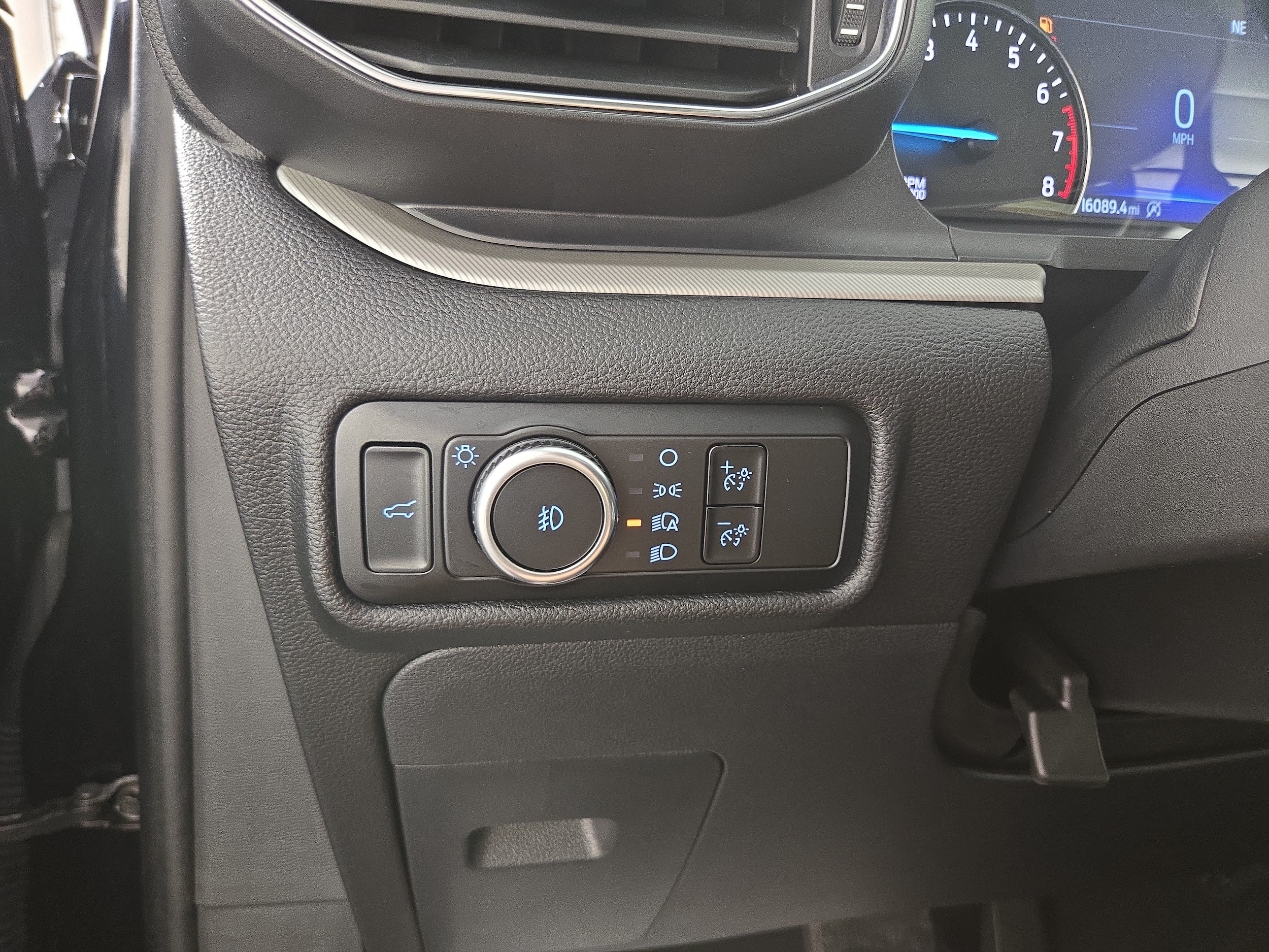 2024 Ford Explorer XLT - Photo 30