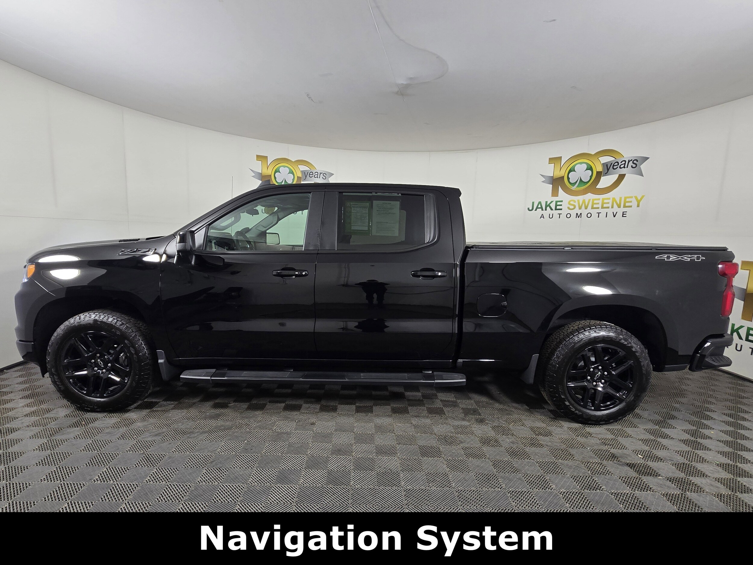 2026 Chevrolet Silverado 1500 RST photo 2