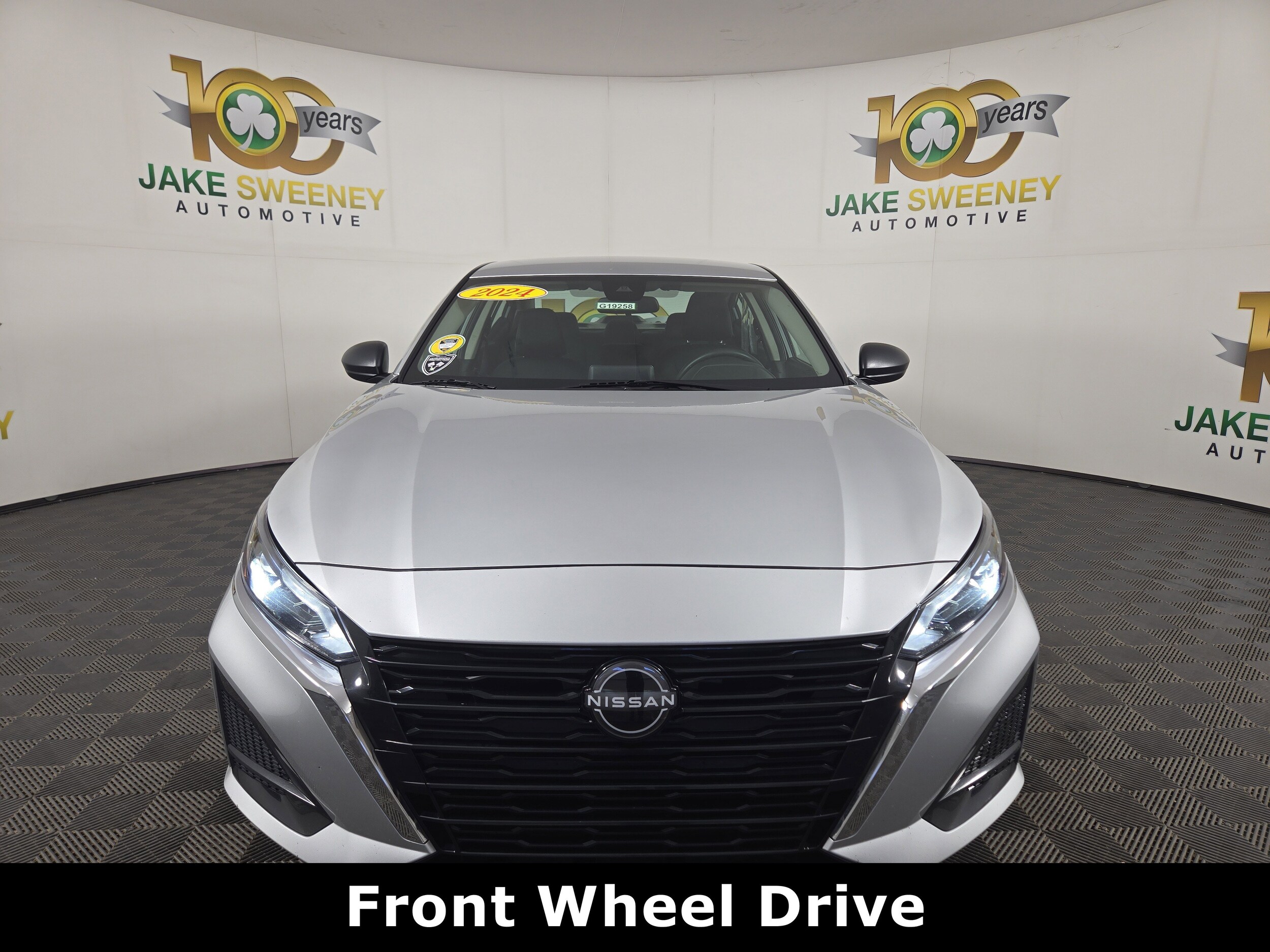 2024 Nissan Altima 2.5 SV photo 2