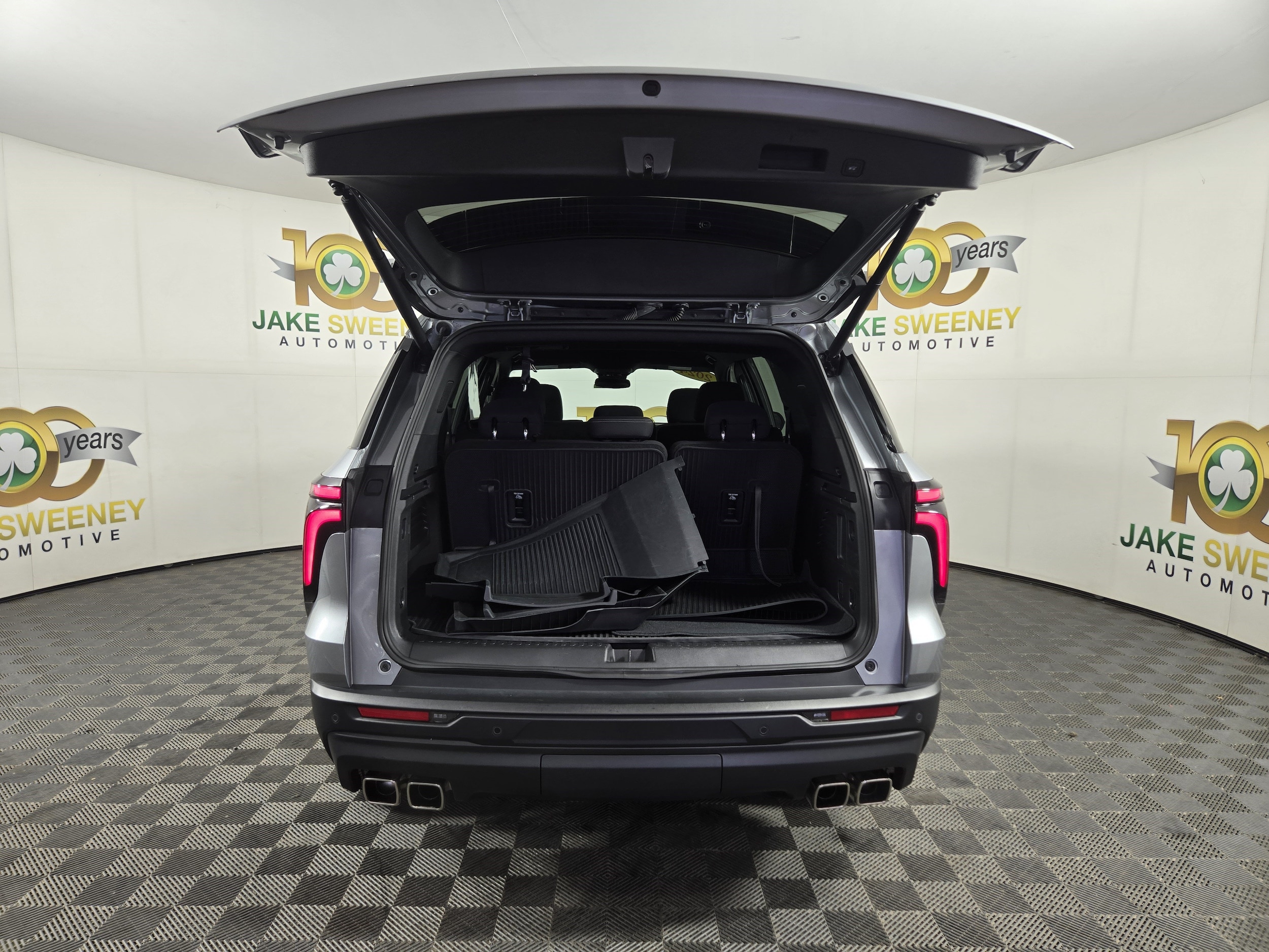 2024 Chevrolet Traverse LS - Photo 35
