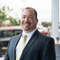 Staff member Jon Malapit from ID_f9fa24051453