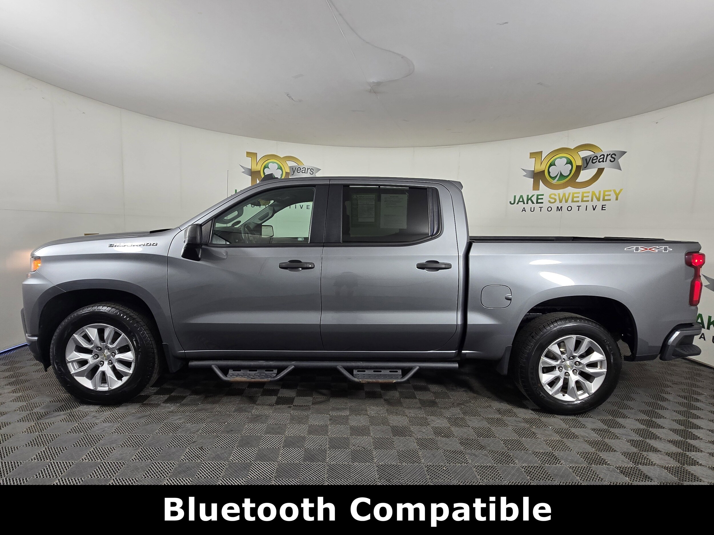 2020 Chevrolet Silverado 1500 Custom photo 3