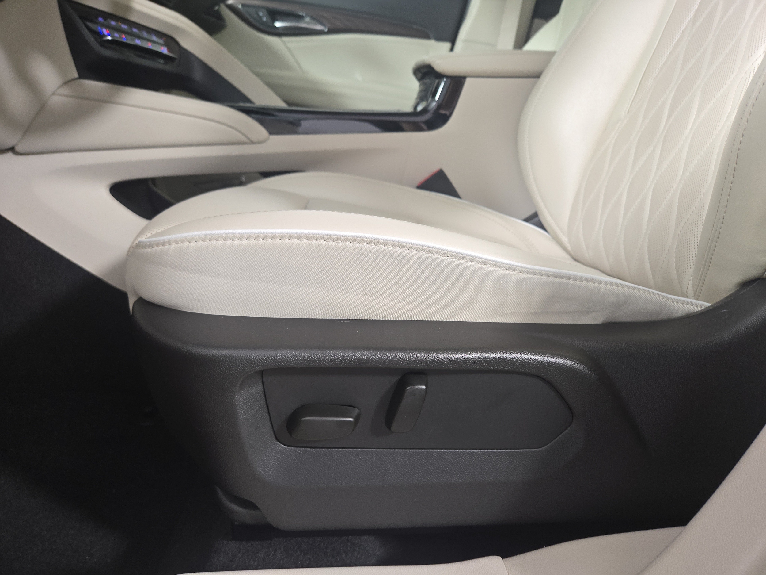 2023 Buick Envision Avenir - Photo 31