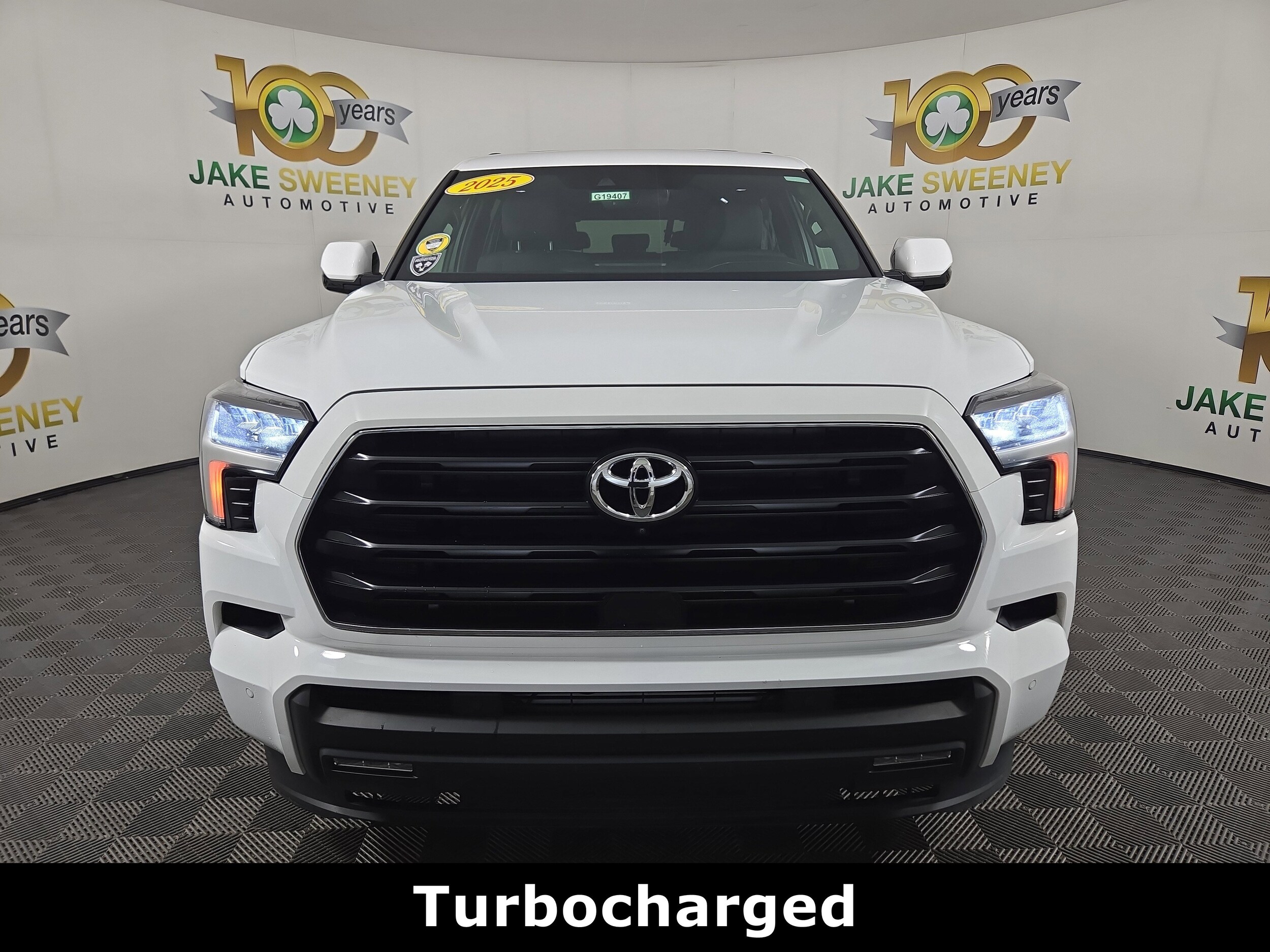 2025 Toyota Sequoia SR5 photo 2