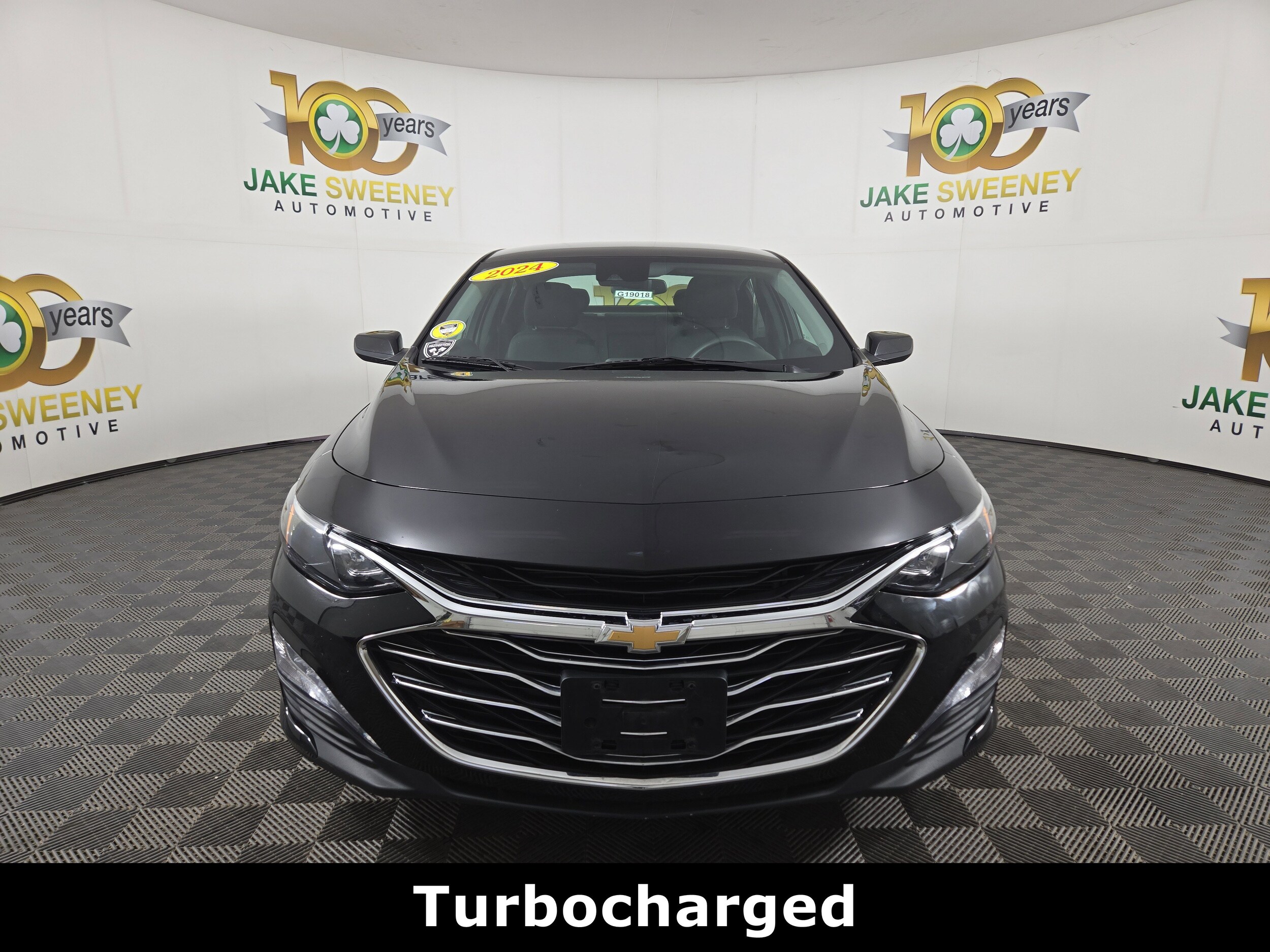 2024 Chevrolet Malibu 1LT photo 2