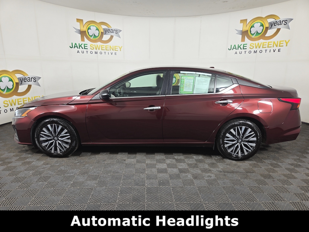 Used 2024 Nissan Altima 2.5 SV Sedan