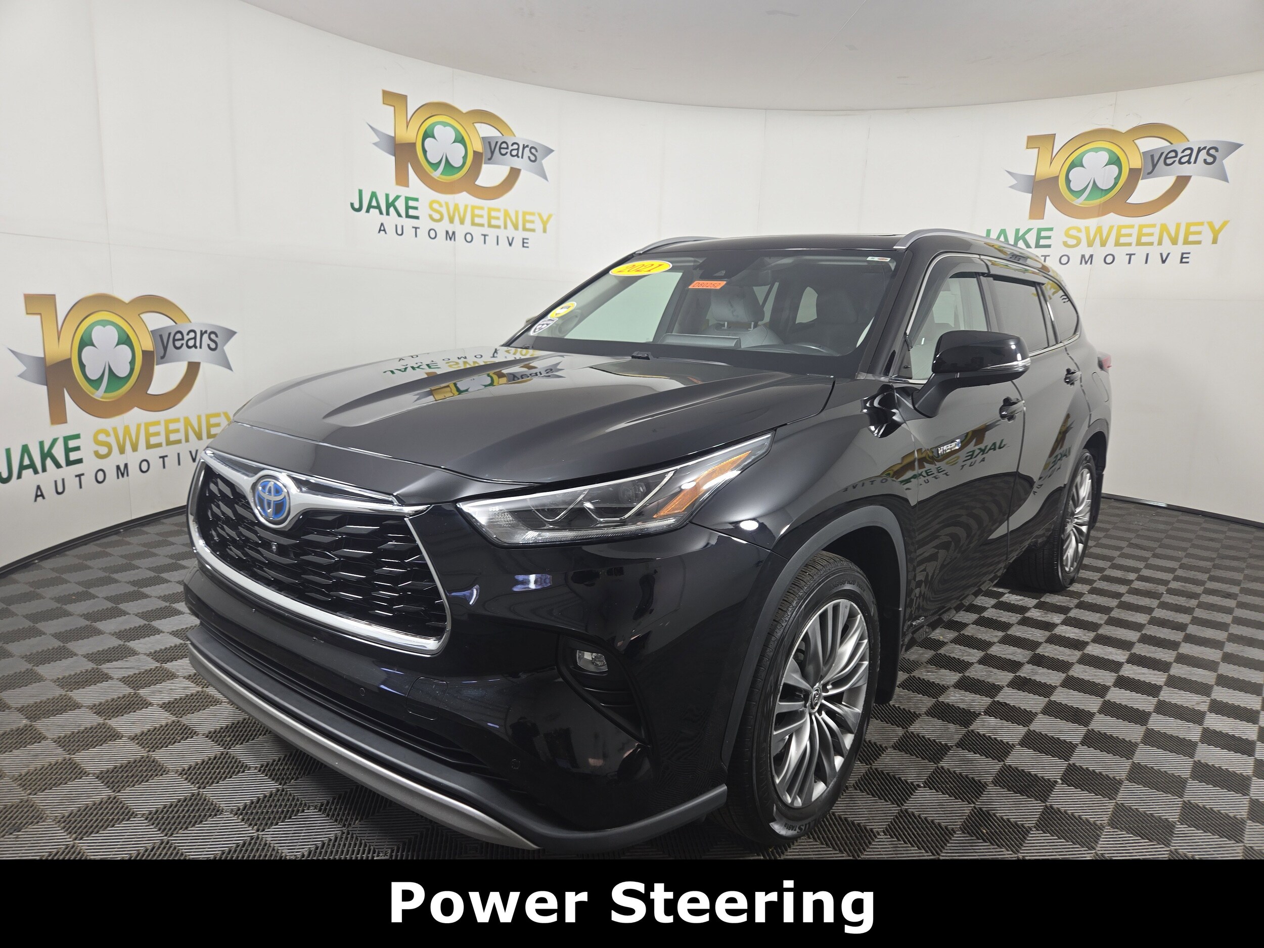 2021 Toyota Highlander Hybrid Platinum photo 2