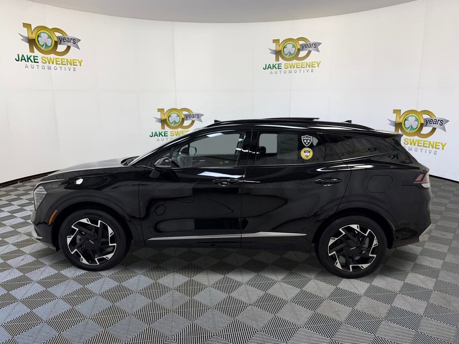 2025 Kia Sportage photo 3