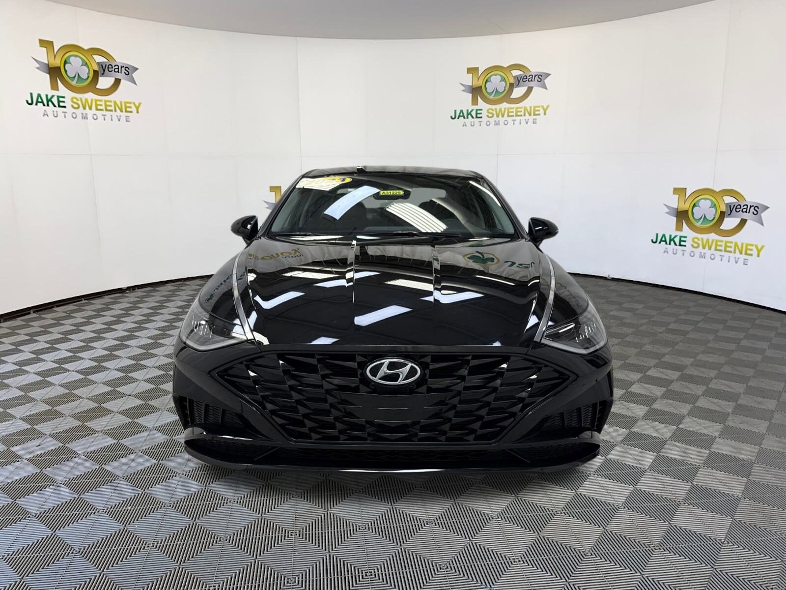 2023 Hyundai Sonata SEL photo 2