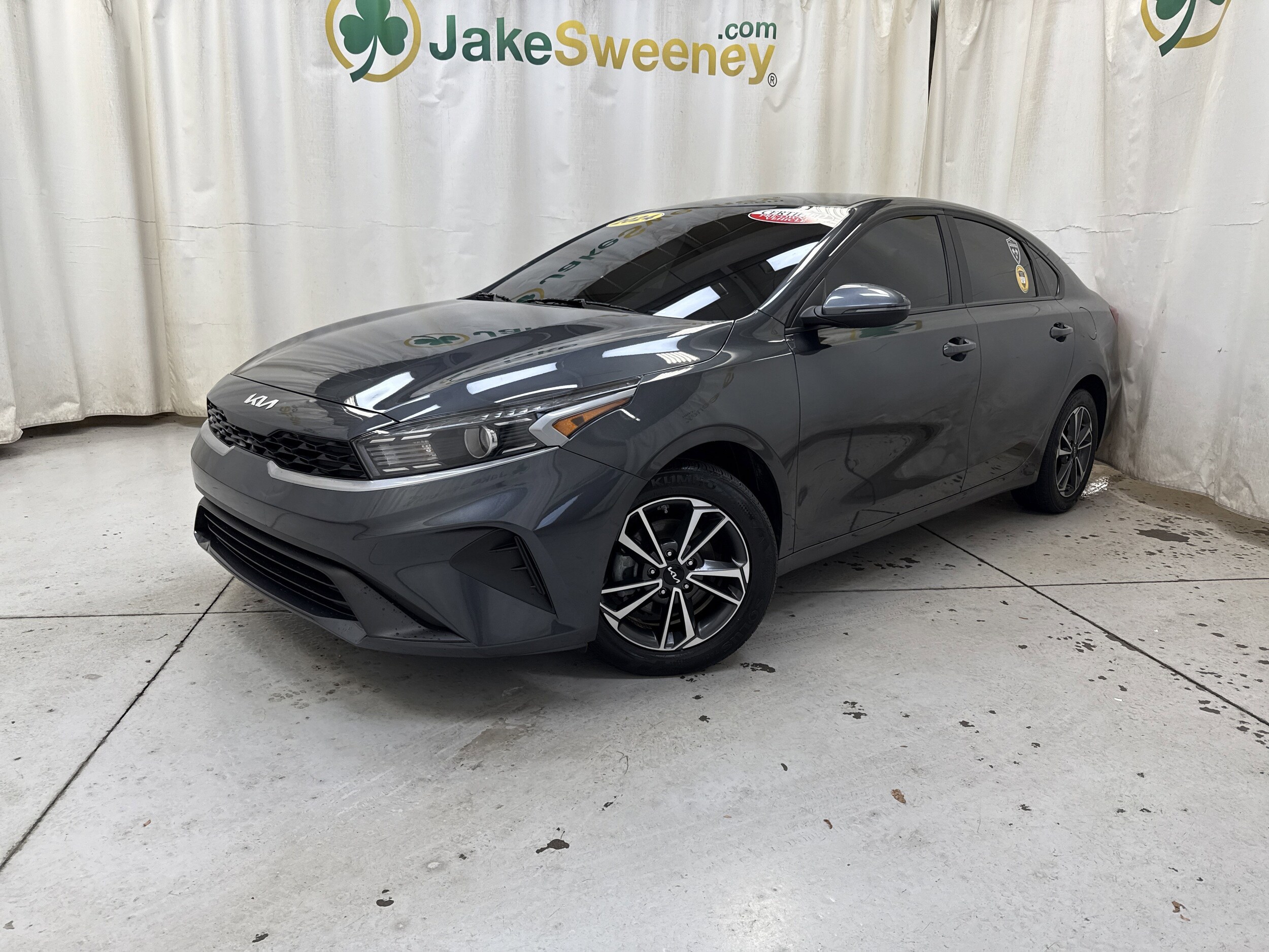 2024 Kia Forte LXS photo 3