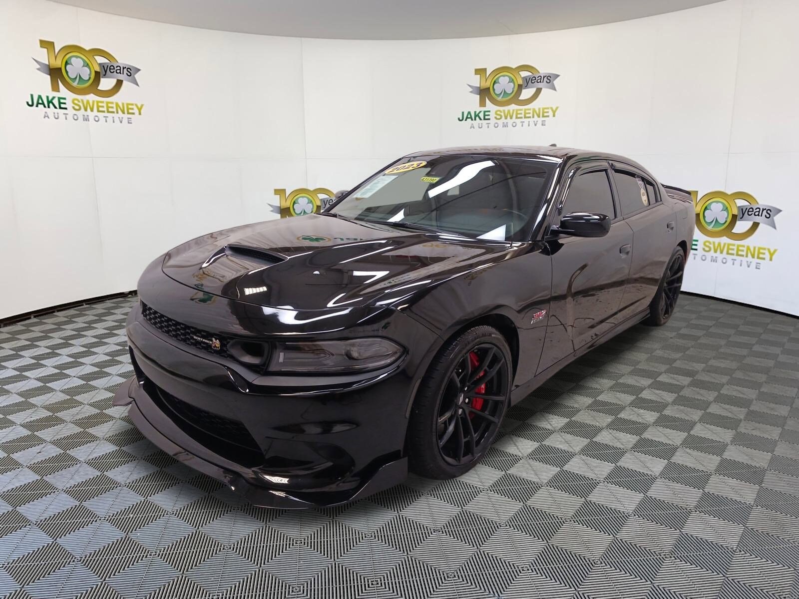 2023 Dodge Charger Scat Pack Daytona photo 2