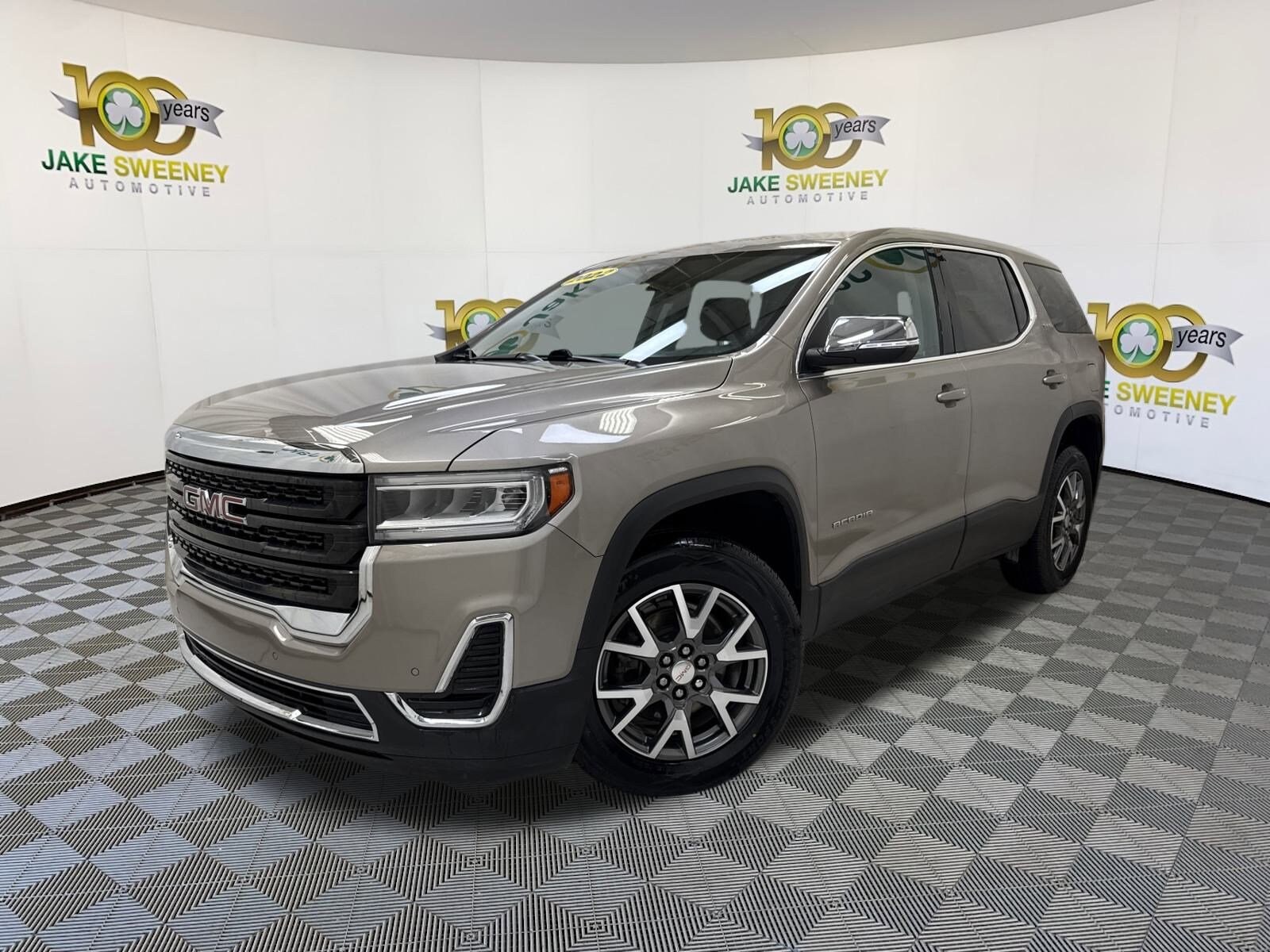 2022 Gmc Acadia SLE photo 3