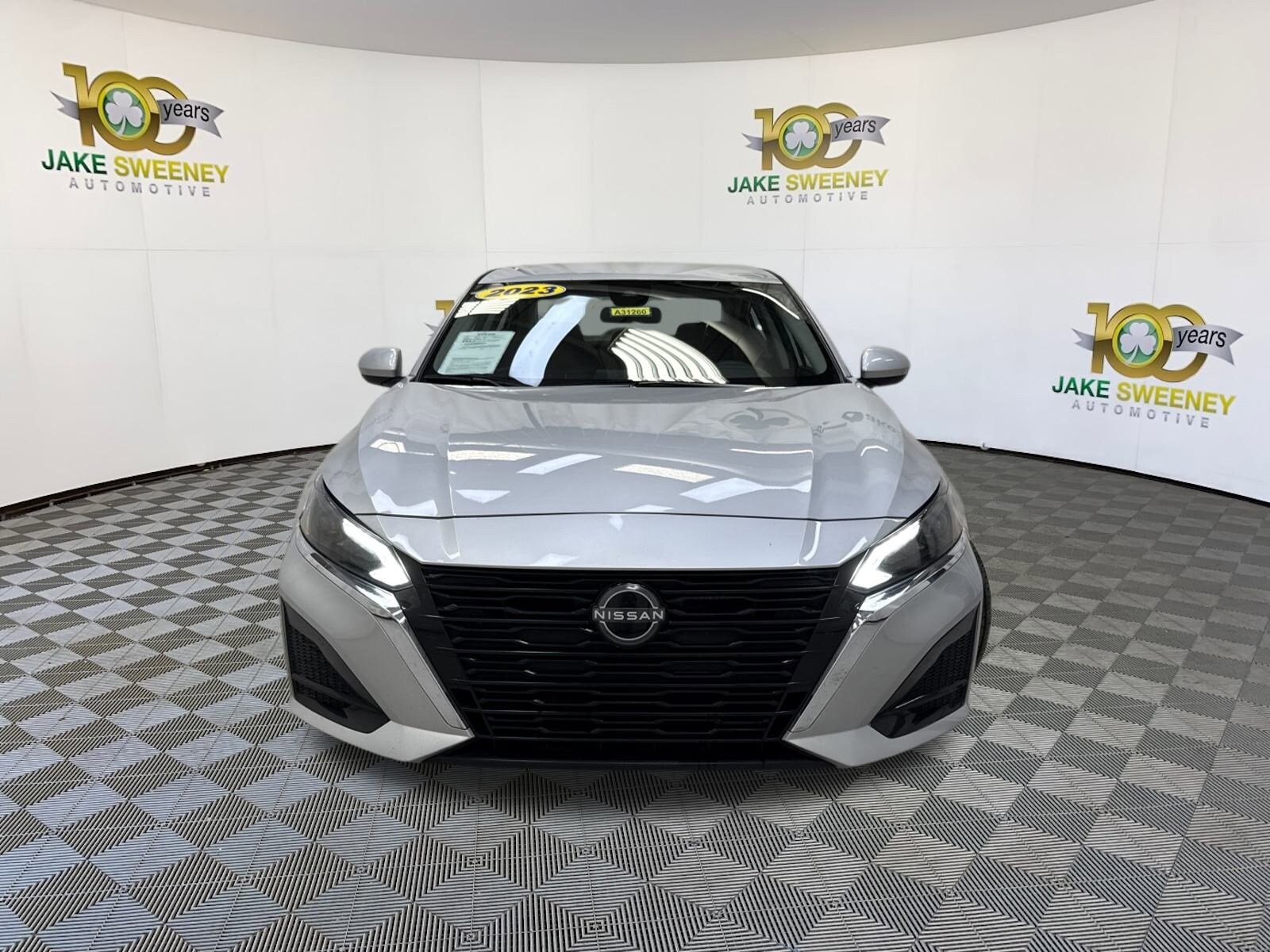 2023 Nissan Altima 2.5 SV photo 2