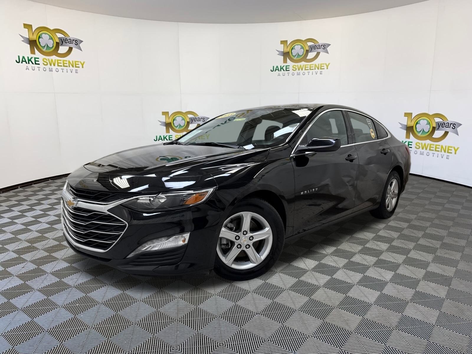 2023 Chevrolet Malibu 1LT photo 3