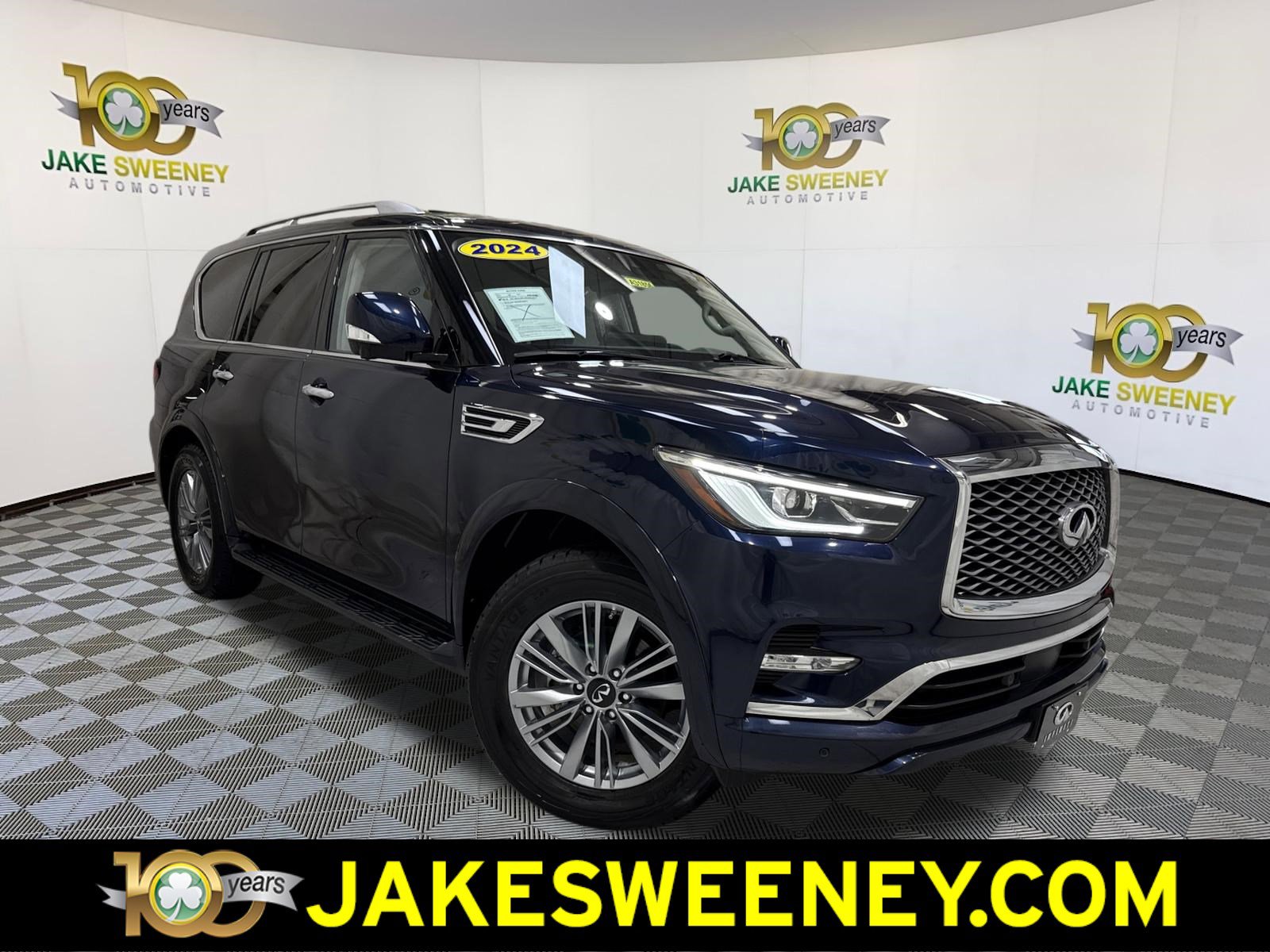 2024 INFINITI QX80 Luxe 4WD's photo