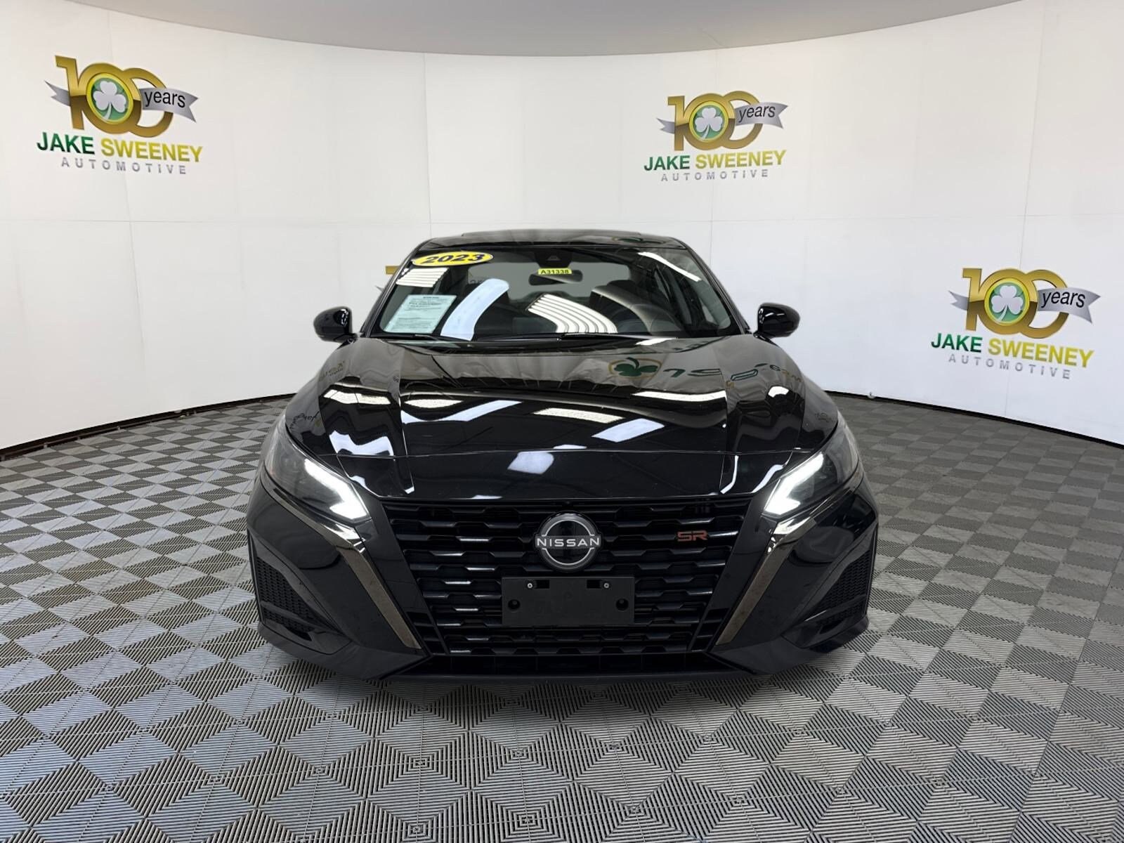 2023 Nissan Altima SR VC-Turbo photo 2