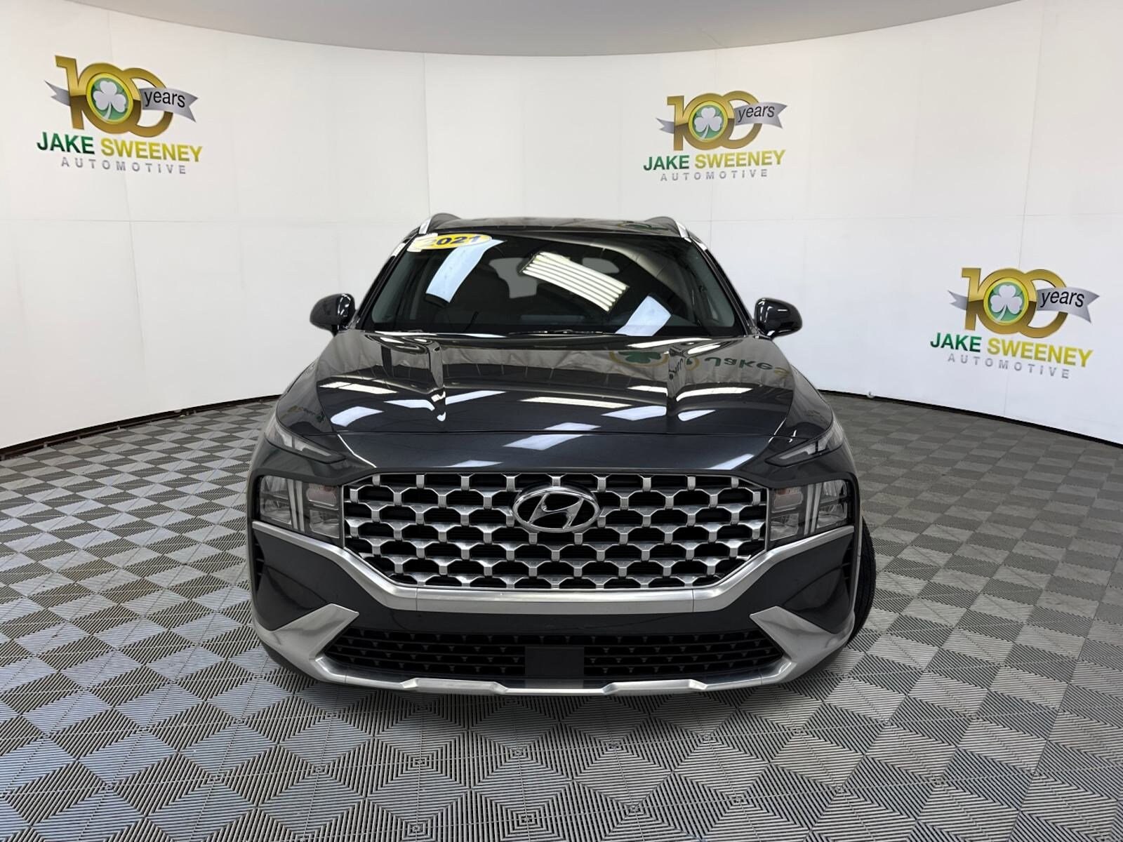 2021 Hyundai Santa Fe SEL photo 2