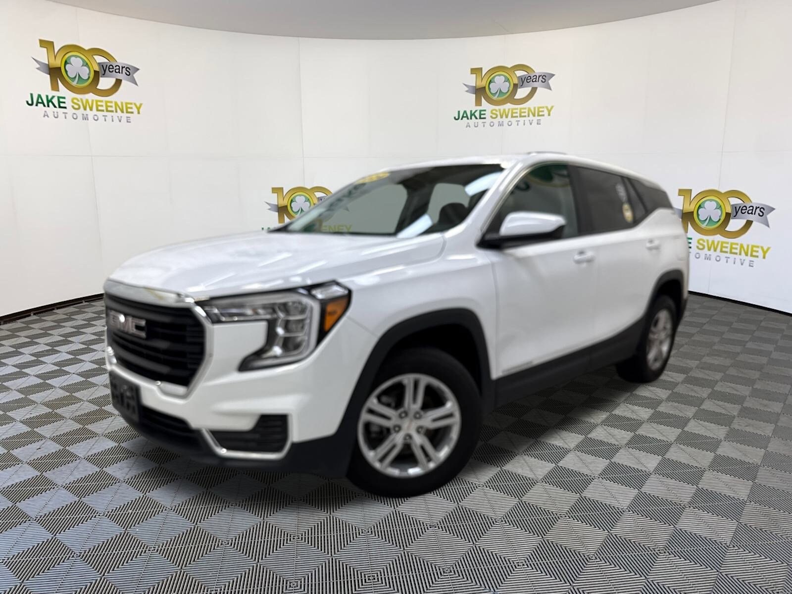 2024 Gmc Terrain SLE photo 3