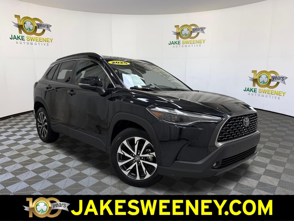 Used 2025 Toyota Corolla Cross XLE SUV