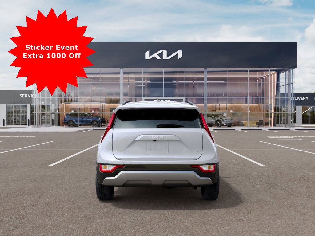 2025 Kia Niro EX Touring - Photo 6