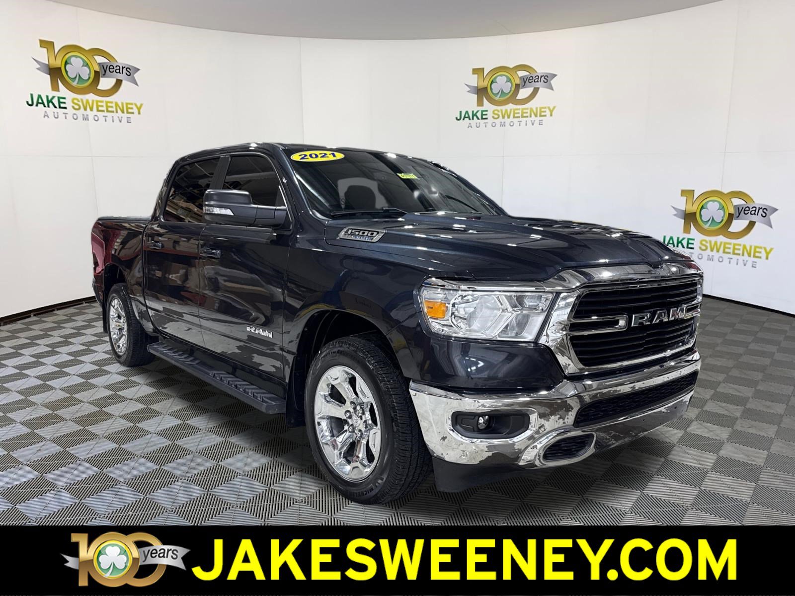 2021 RAM 1500 Big Horn/Lone Star 4x4 Crew Cab 5'7's photo