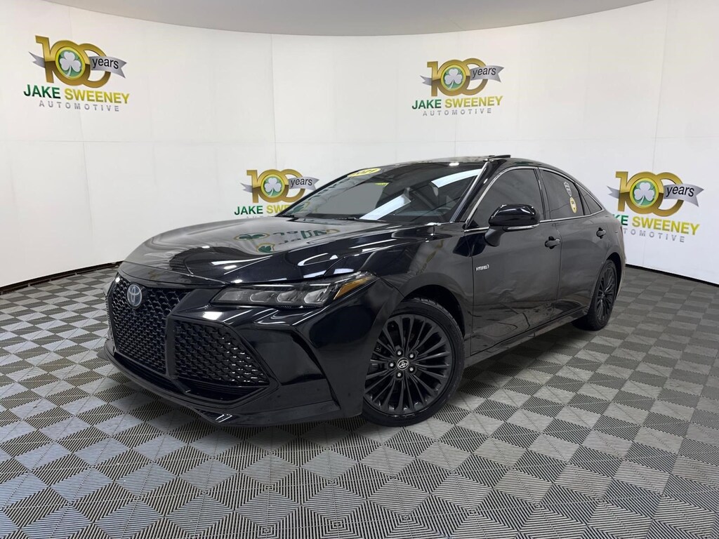 Used 2021 Toyota Avalon Hybrid XSE Sedan