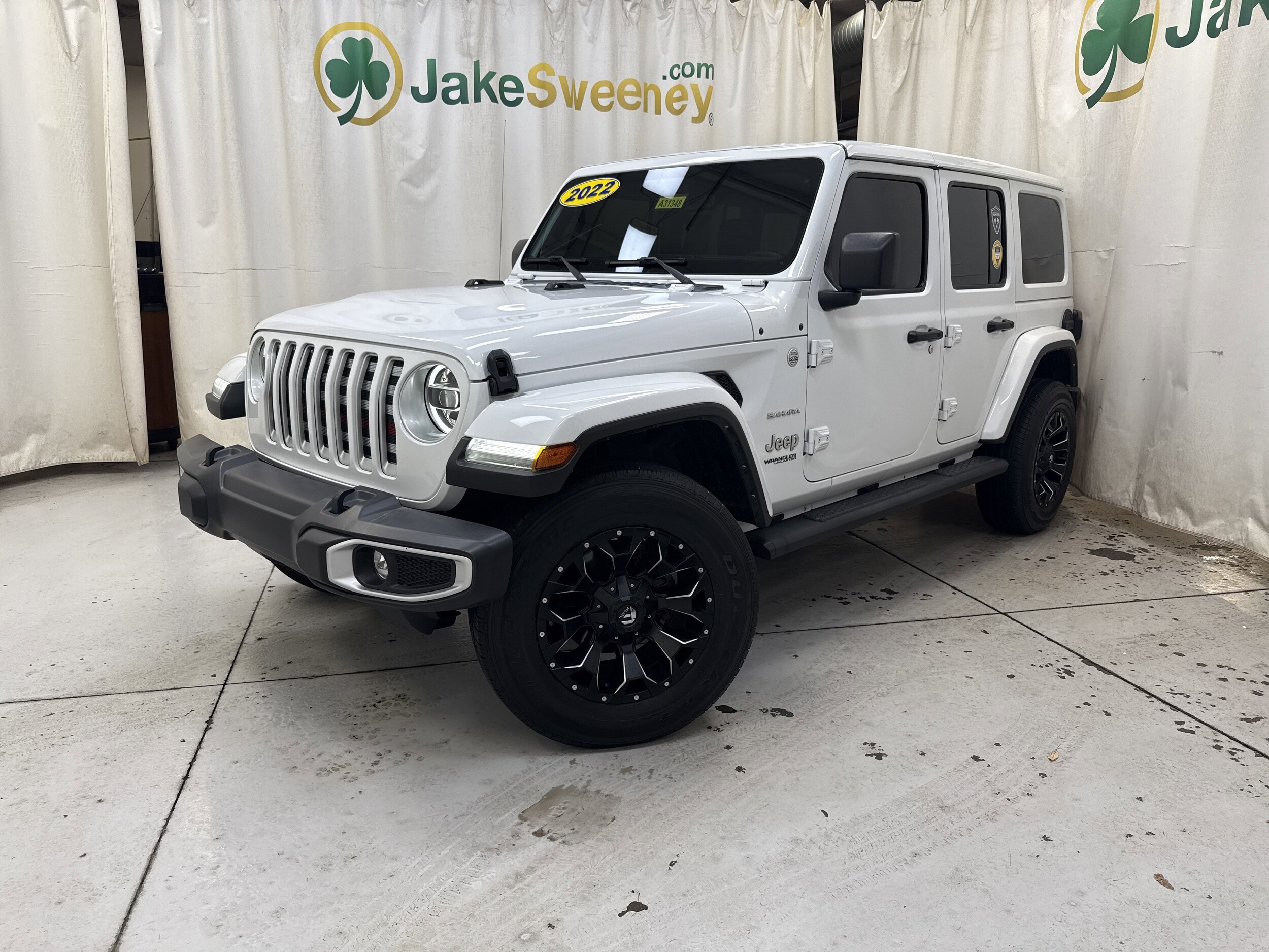 2022 Jeep Wrangler Unlimited Sahara photo 3