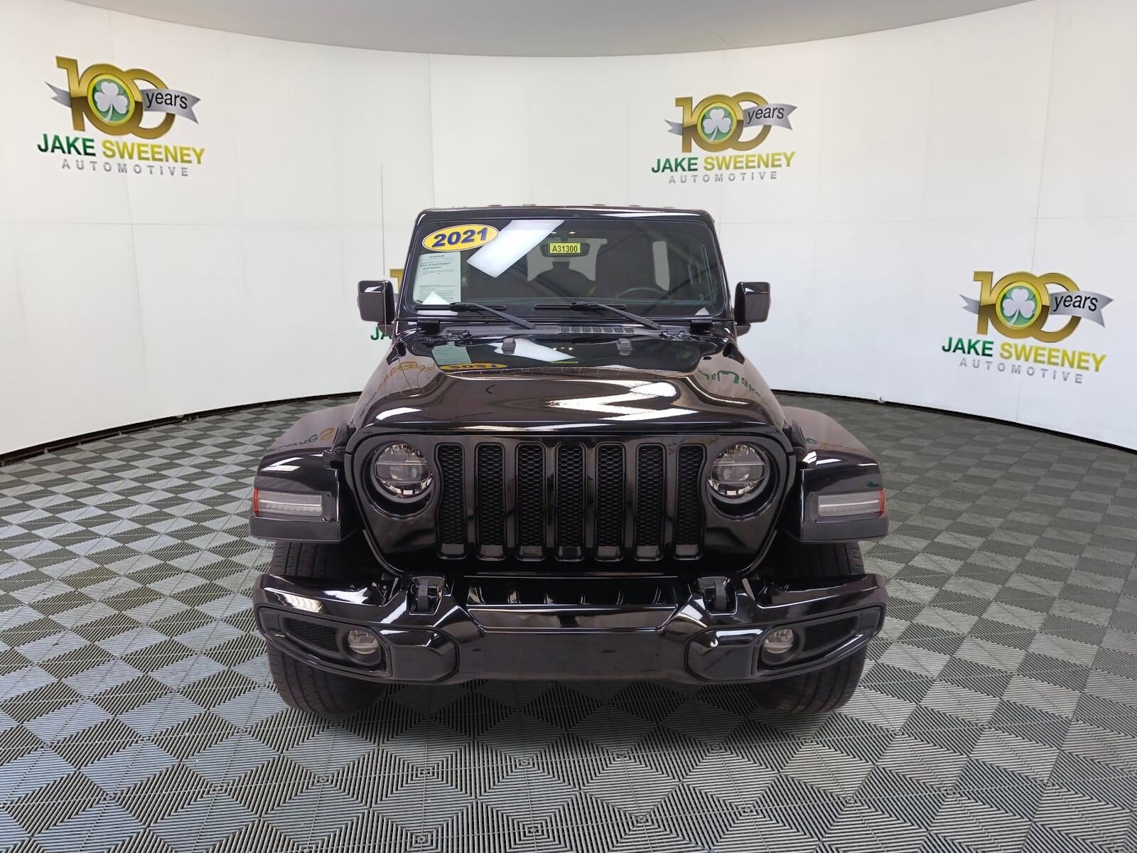 2021 Jeep Wrangler Unlimited Sahara High Altitude photo 2