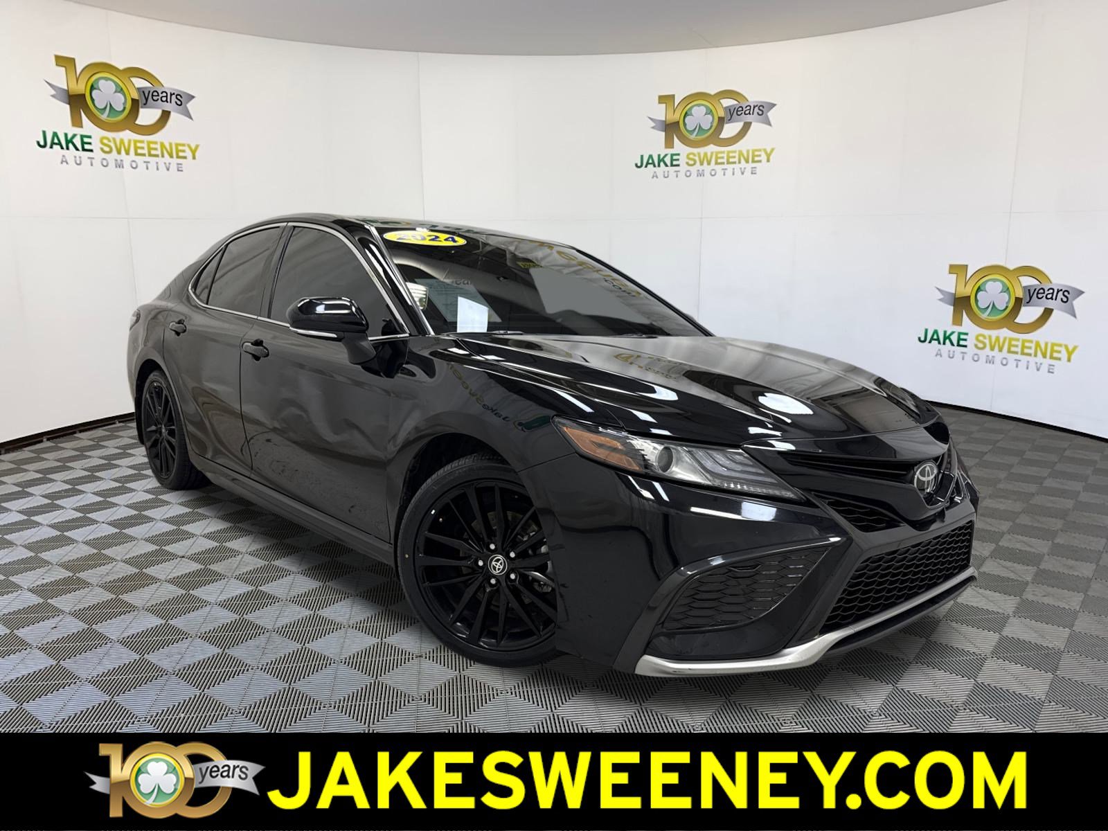 2024 Toyota Camry XSE's photo