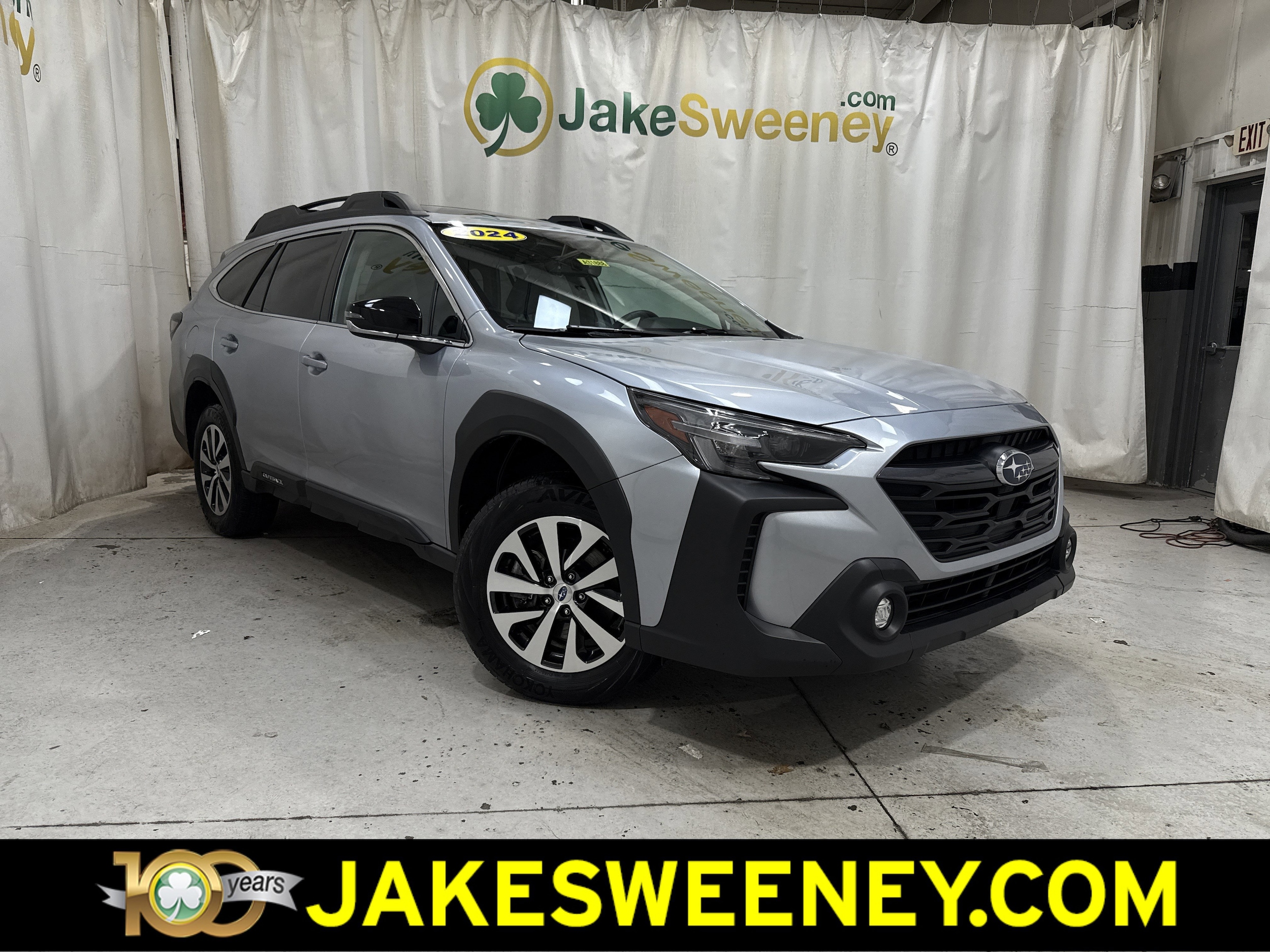 2024 Subaru Outback Premium's photo