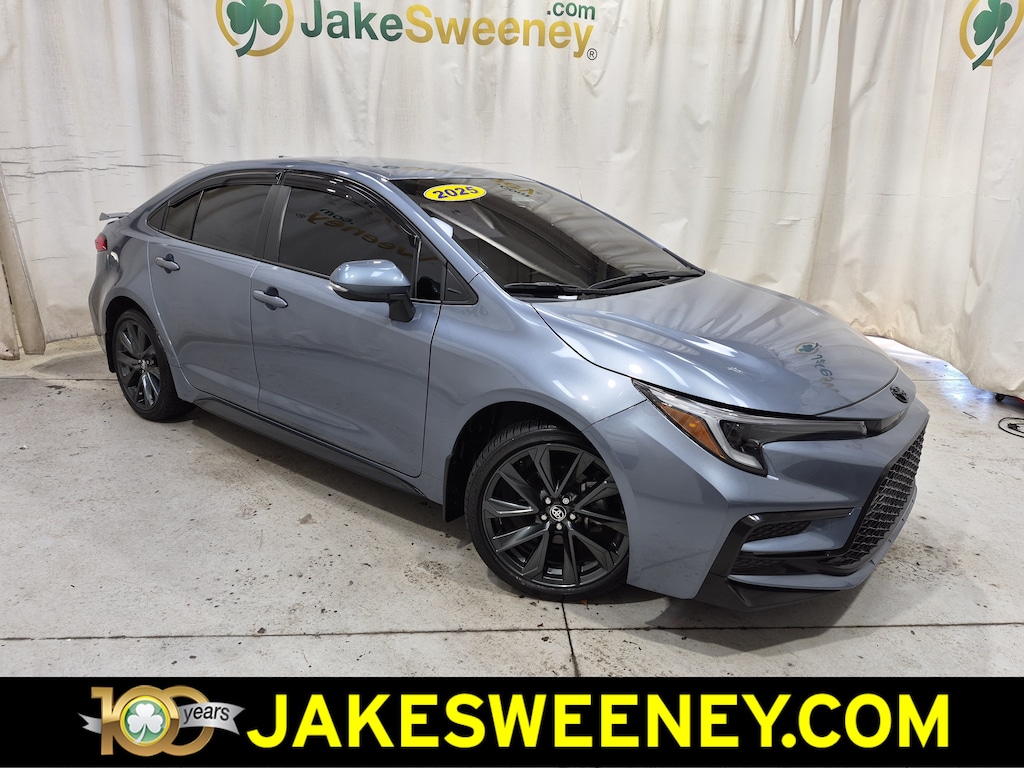 Used 2025 Toyota Corolla SE Sedan