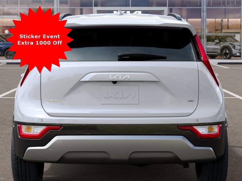 2025 Kia Niro EX Touring - Photo 16