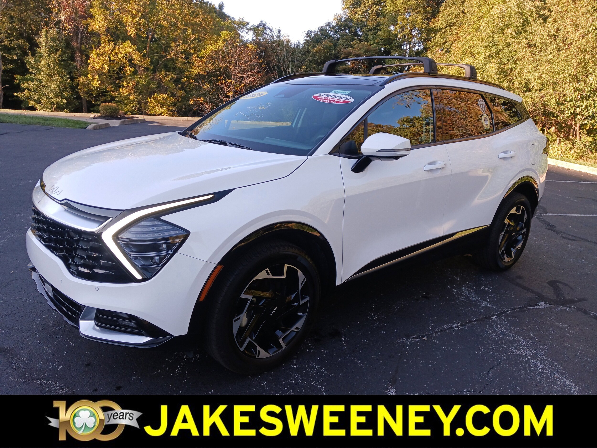 2025 Kia Sportage photo 2