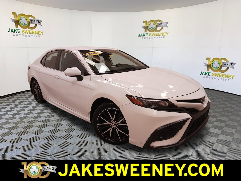 Used 2024 Toyota Camry SE Sedan