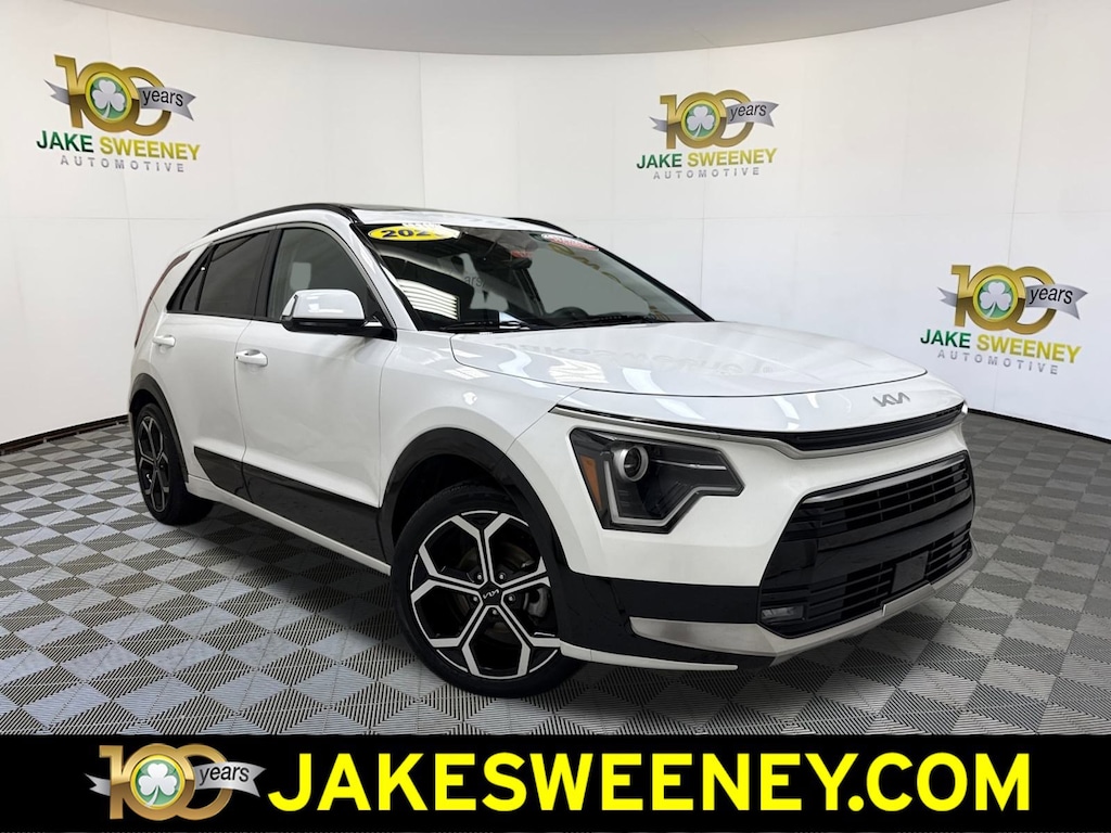 Certified 2023 Kia Niro EX Touring SUV
