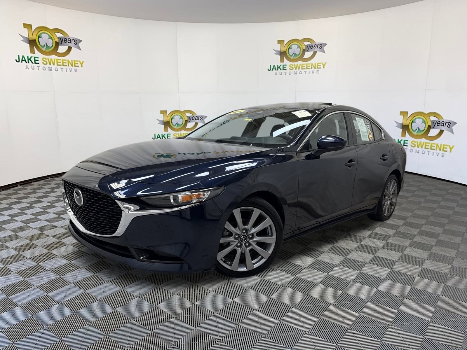 2021 Mazda Mazda3 Sedan Preferred photo 3