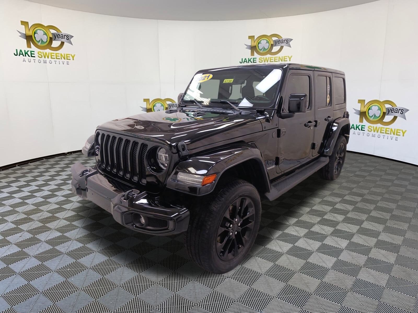2021 Jeep Wrangler Unlimited Sahara High Altitude photo 3
