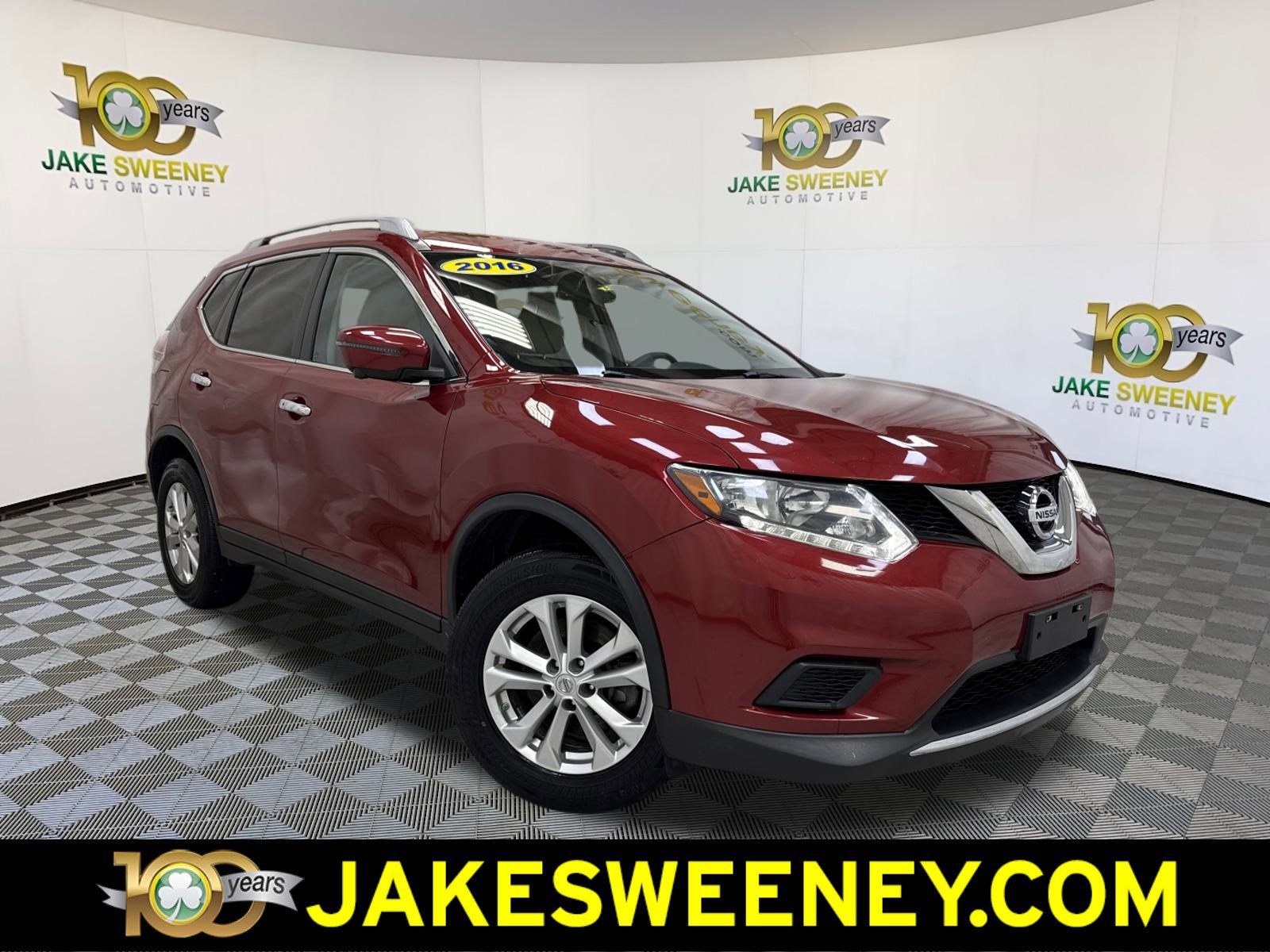 2016 Nissan Rogue SV's photo