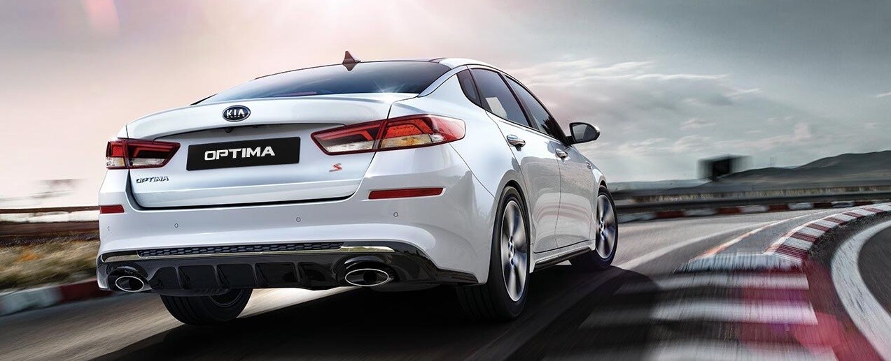 A White KIA Optima
