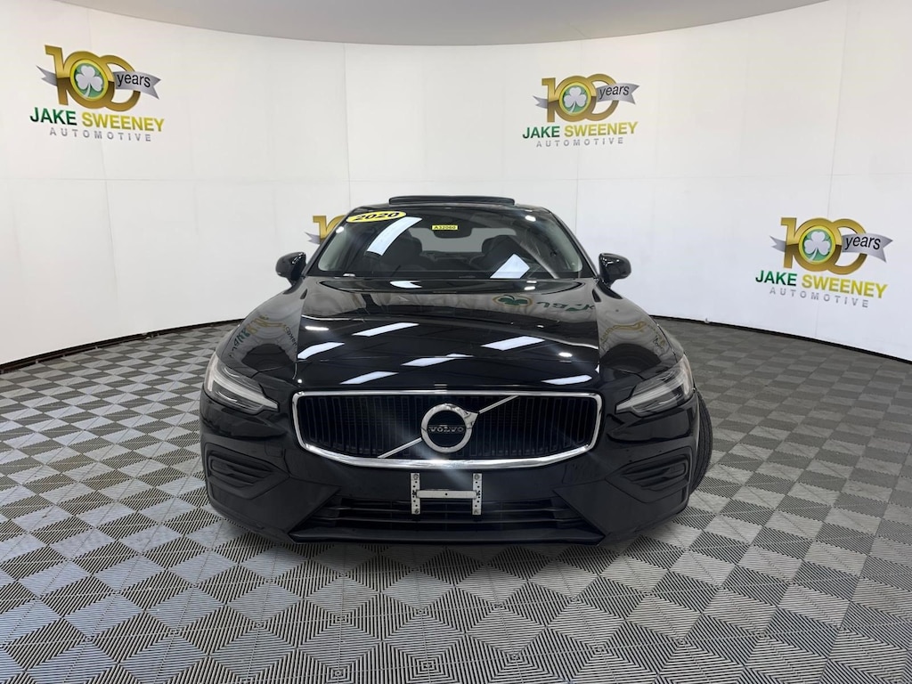 Used 2020 Volvo S60 T6 Momentum Sedan