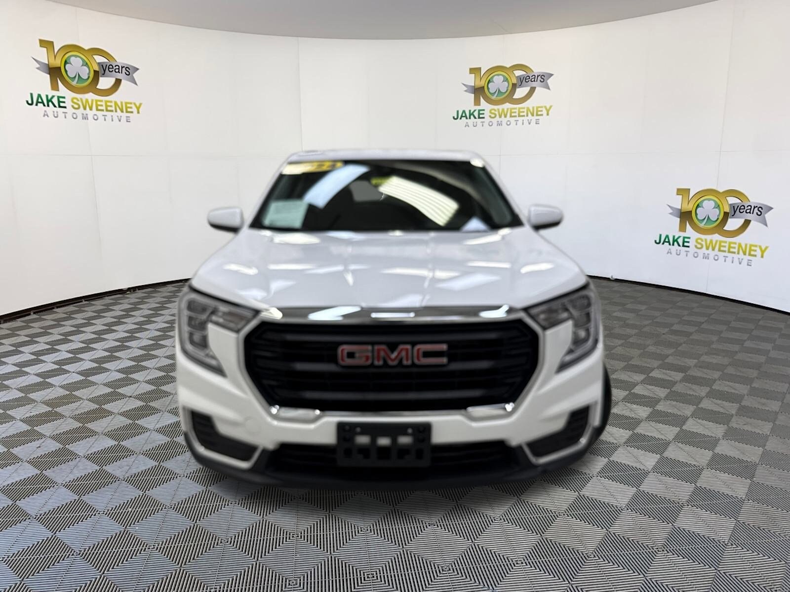 2024 Gmc Terrain SLE photo 2