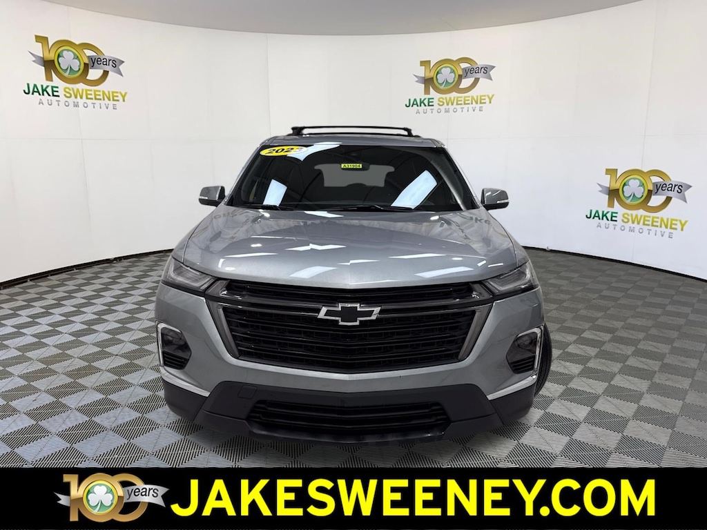 Used 2023 Chevrolet Traverse LT Cloth SUV
