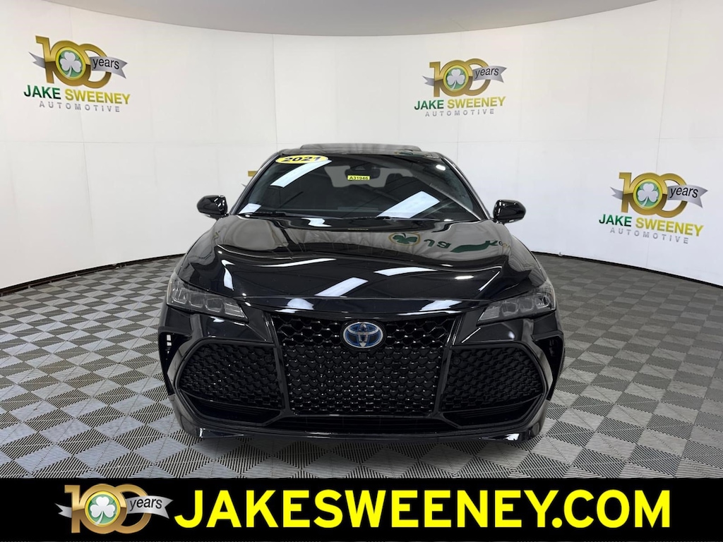 Used 2021 Toyota Avalon Hybrid XSE Sedan
