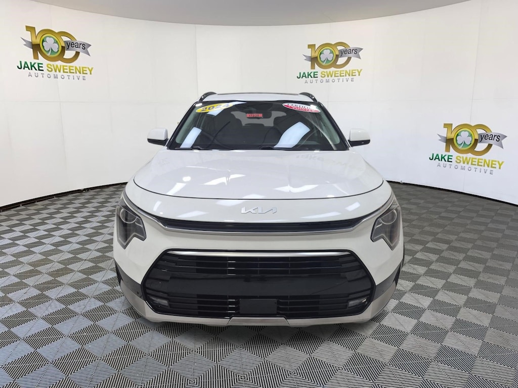 Certified 2024 Kia Niro EX Touring SUV